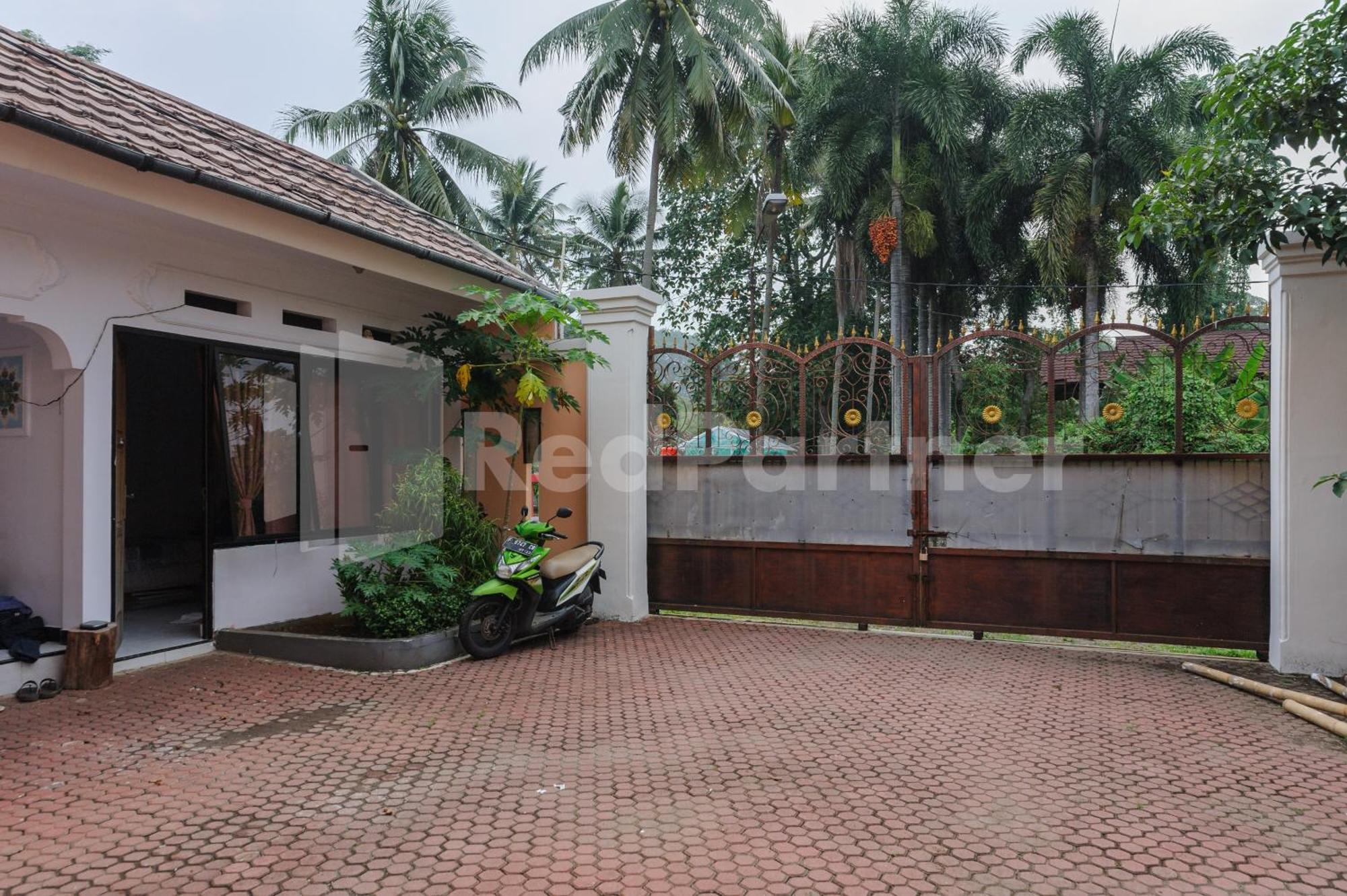 Pondok Cimanggu Syariah Mitra Reddoorz Bogor Dış mekan fotoğraf